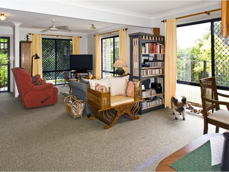 80 Windemere Avenue, Morningside QLD 4170