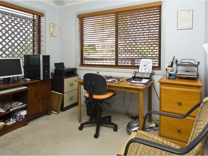 80 Windemere Avenue, Morningside QLD 4170