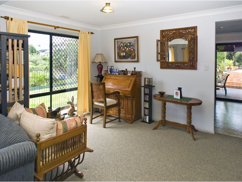 80 Windemere Avenue, Morningside QLD 4170