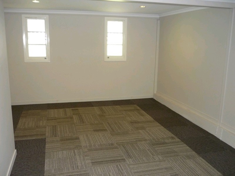 112 Armstrong Road, Cannon Hill QLD 4170