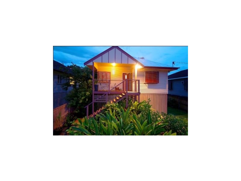 15 Lawson Street, Morningside QLD 4170