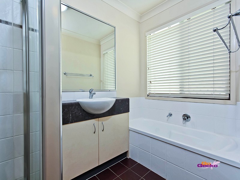 369 Hawthorne Road, Hawthorne QLD 4171