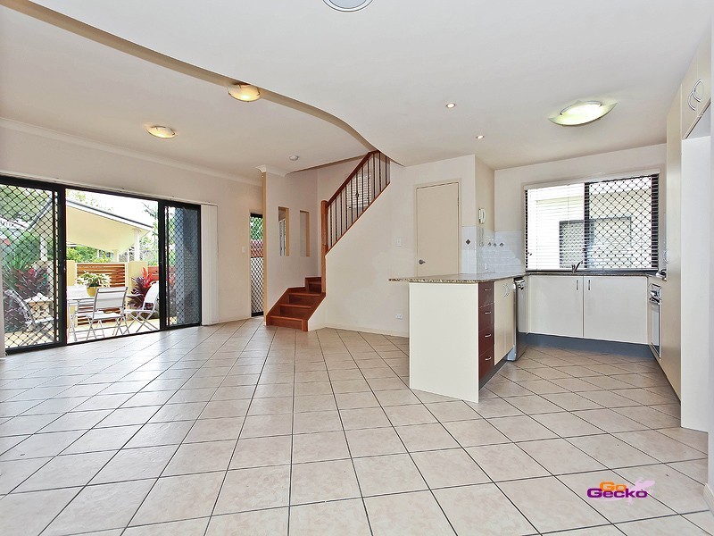 369 Hawthorne Road, Hawthorne QLD 4171