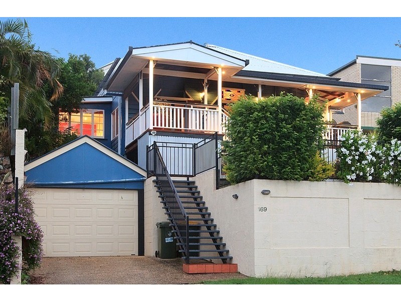 169 Brisbane Street, Bulimba QLD 4171