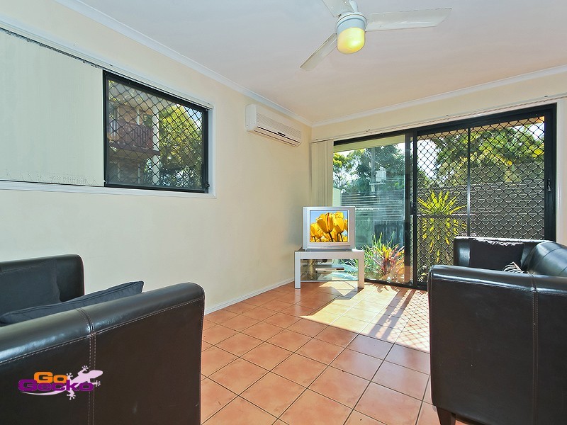 4/270 Riding Road, Balmoral QLD 4171