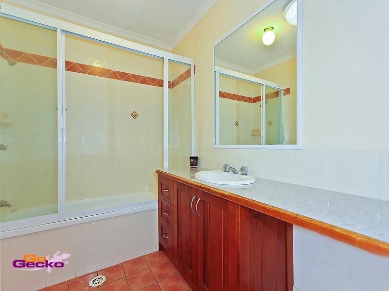 4/270 Riding Road, Balmoral QLD 4171