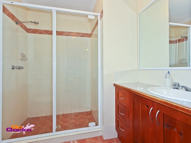 4/270 Riding Road, Balmoral QLD 4171