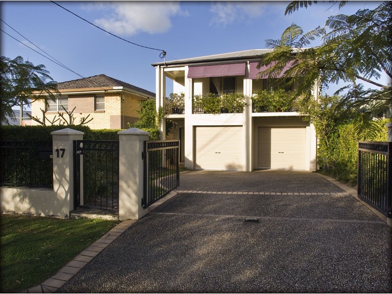 17 Taylor Street, Balmoral QLD 4171