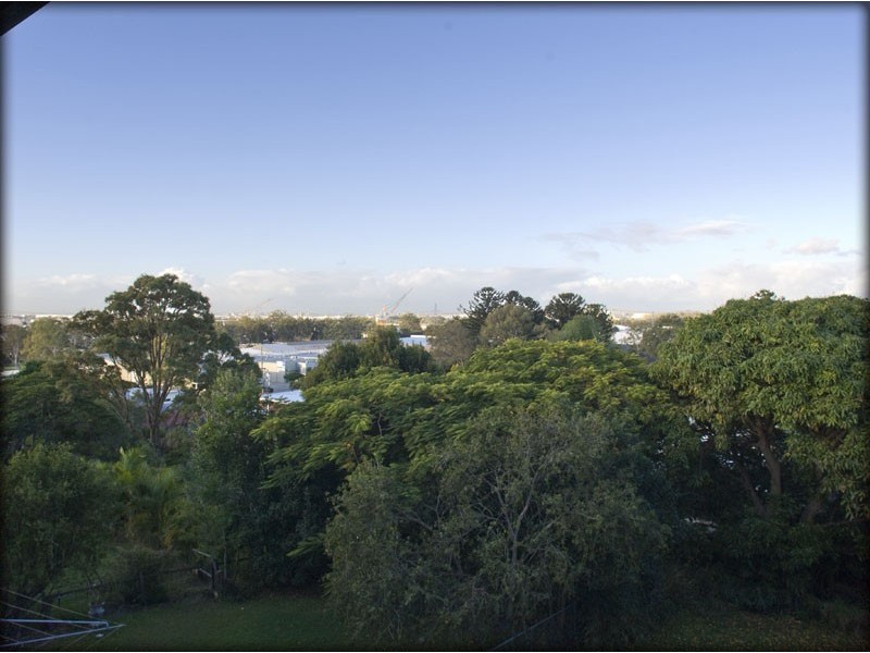 17 Taylor Street, Balmoral QLD 4171