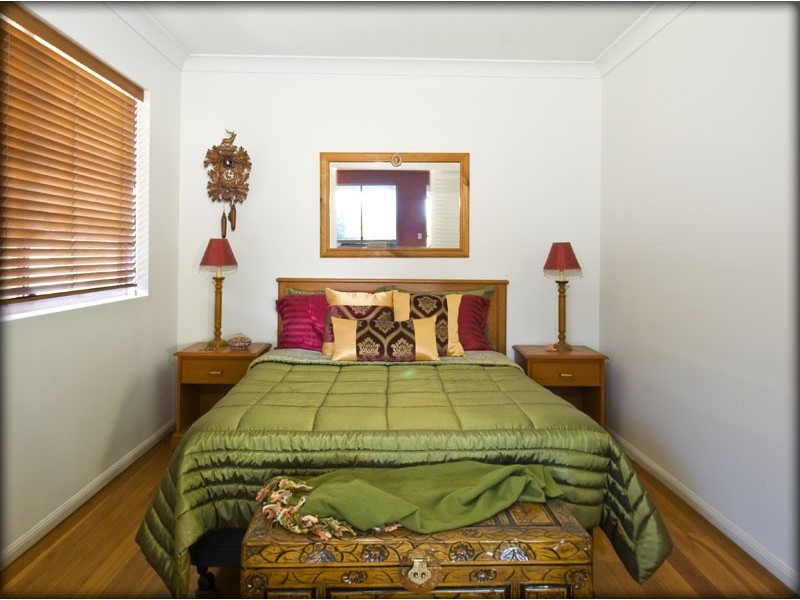 17 Taylor Street, Balmoral QLD 4171