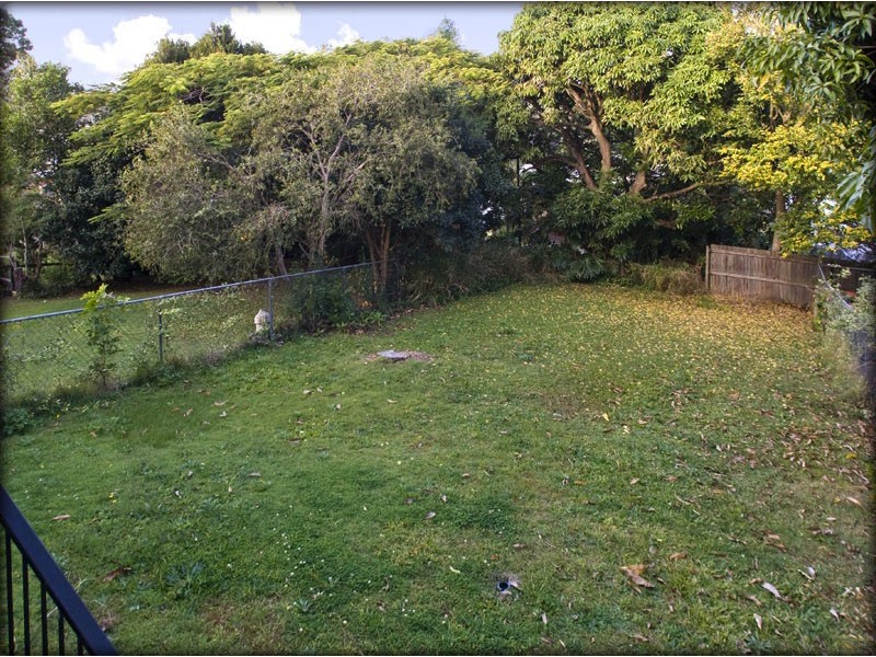 17 Taylor Street, Balmoral QLD 4171