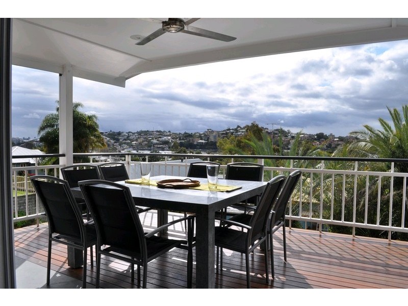 31 Wordsworth Street, Bulimba QLD 4171