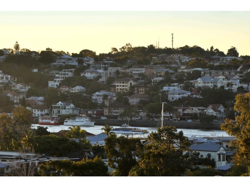 31 Wordsworth Street, Bulimba QLD 4171