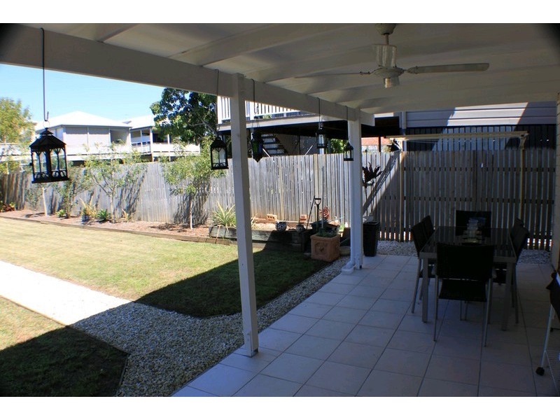 27 Grenade Street, Cannon Hill QLD 4170