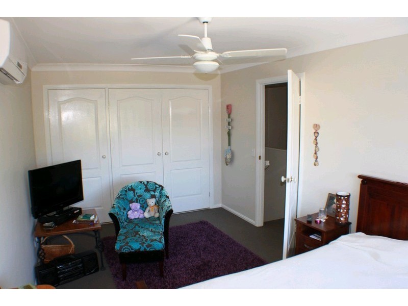 27 Grenade Street, Cannon Hill QLD 4170