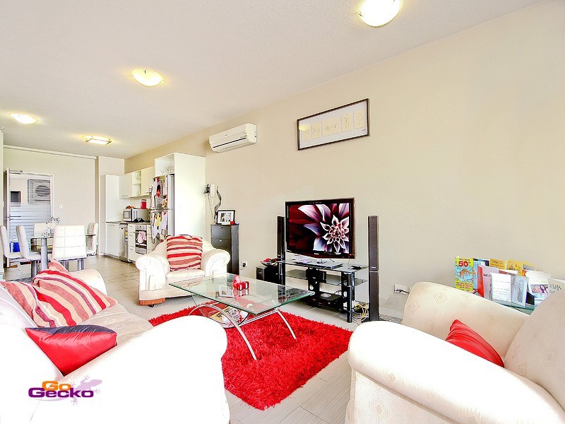 30/18 Riverbend Place, Bulimba QLD 4171