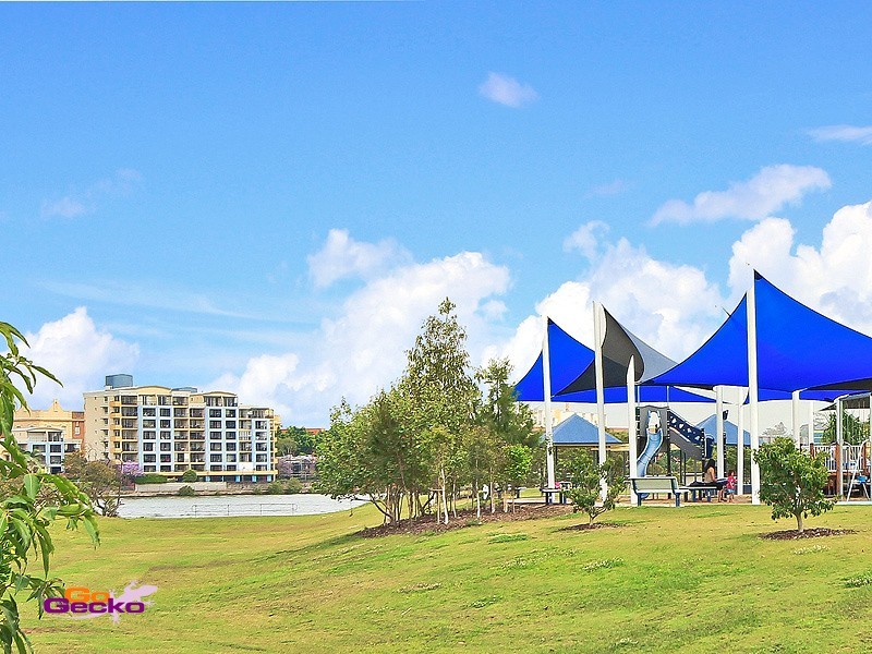 30/18 Riverbend Place, Bulimba QLD 4171