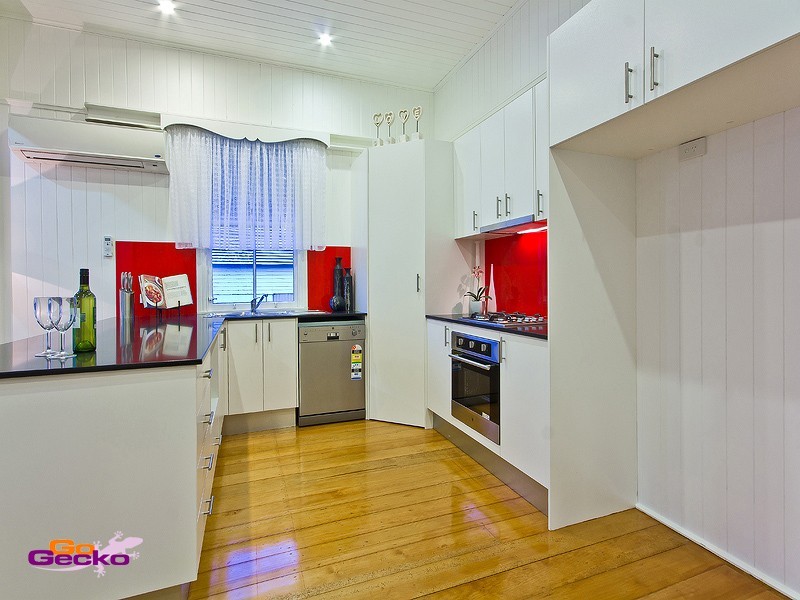 154 Brisbane Street, Bulimba QLD 4171