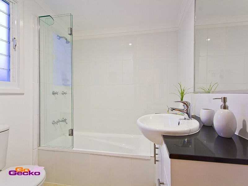 154 Brisbane Street, Bulimba QLD 4171