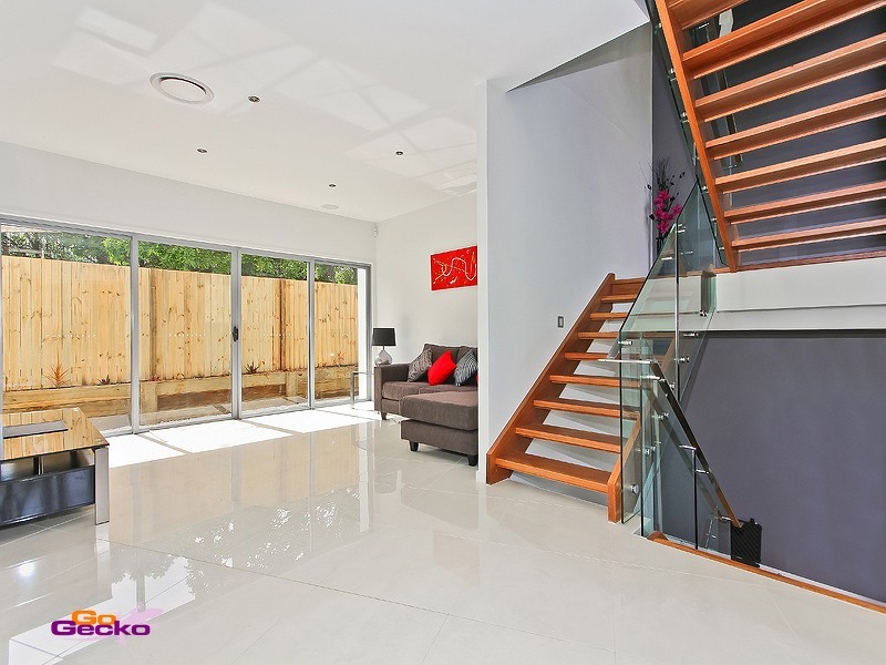 246 Oxford Street, Balmoral QLD 4171