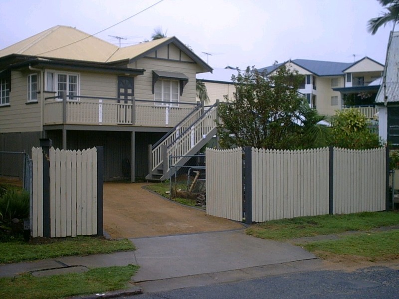 142 Pearson Street, Kangaroo Point QLD 4169