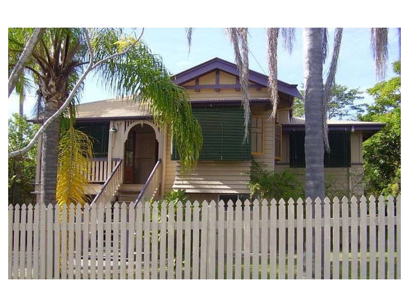 70 Harris Street, Hawthorne QLD 4171