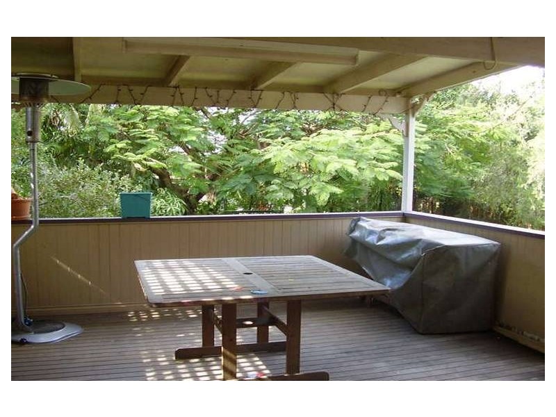 70 Harris Street, Hawthorne QLD 4171