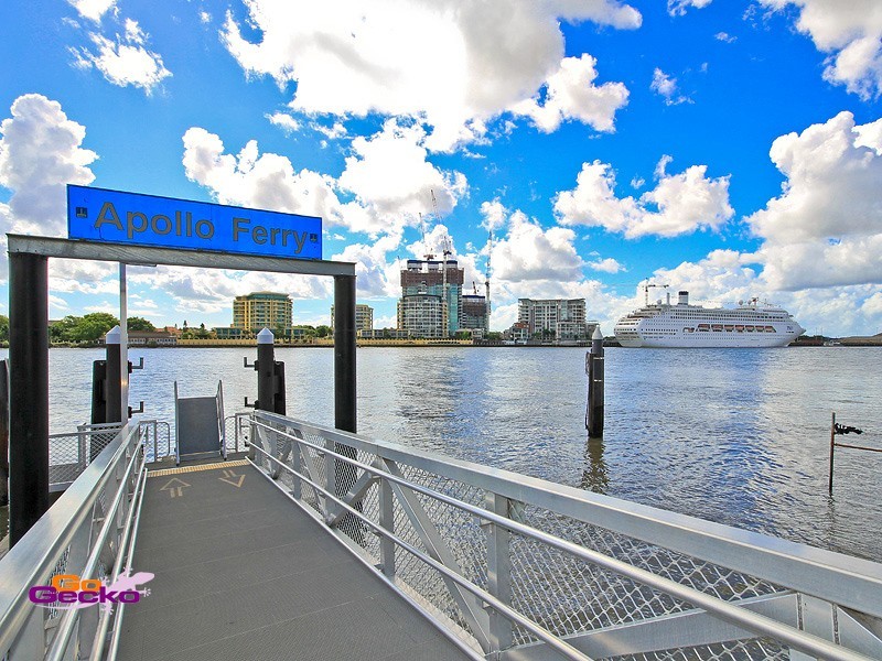 10 Karthina Street, Bulimba QLD 4171