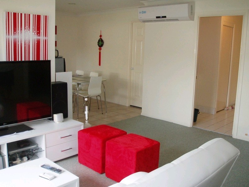 2/83 Kates Street, Morningside QLD 4170