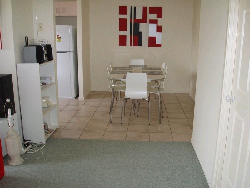 2/83 Kates Street, Morningside QLD 4170