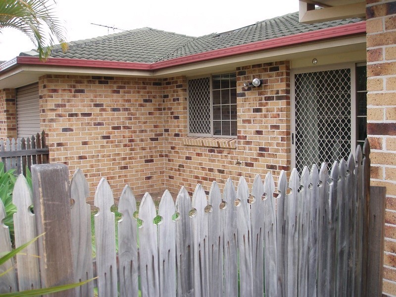 2/83 Kates Street, Morningside QLD 4170