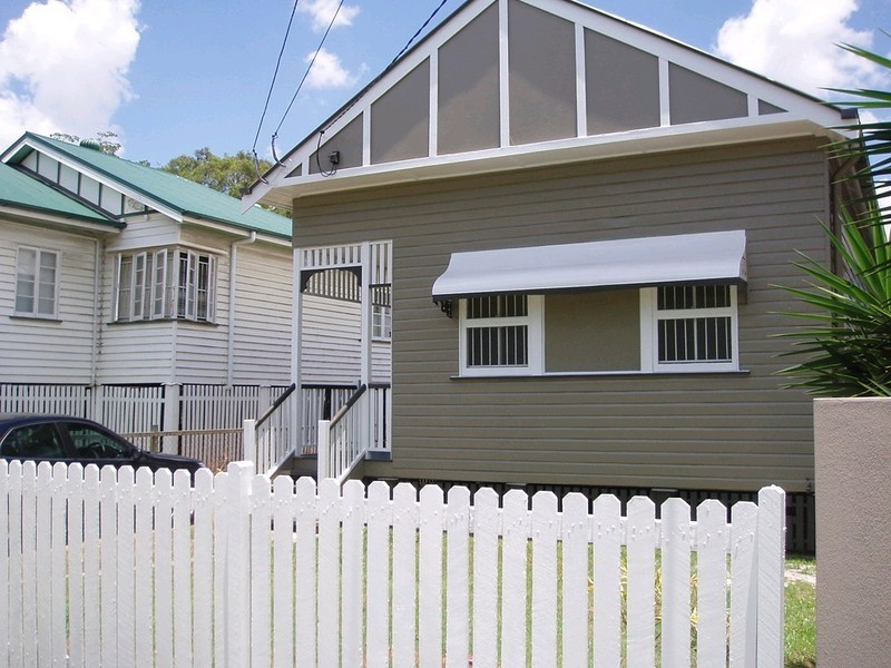 220 Hawthorne Road, Hawthorne QLD 4171