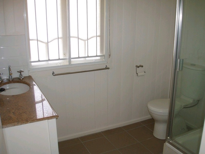 220 Hawthorne Road, Hawthorne QLD 4171