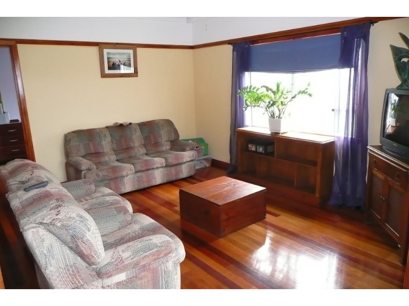 13 Chesterfield St, Wavell Heights QLD 4012