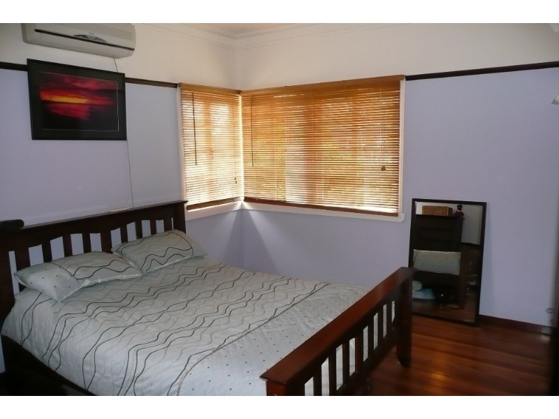 13 Chesterfield St, Wavell Heights QLD 4012