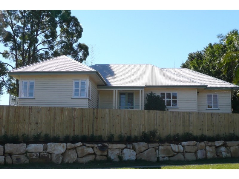 282 Edinburgh Castle Road, Wavell Heights QLD 4012