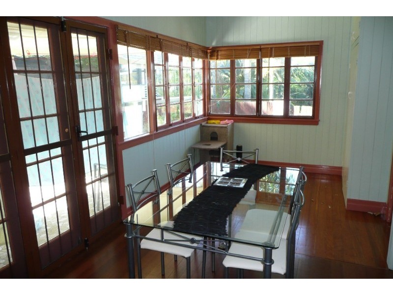 282 Edinburgh Castle Road, Wavell Heights QLD 4012