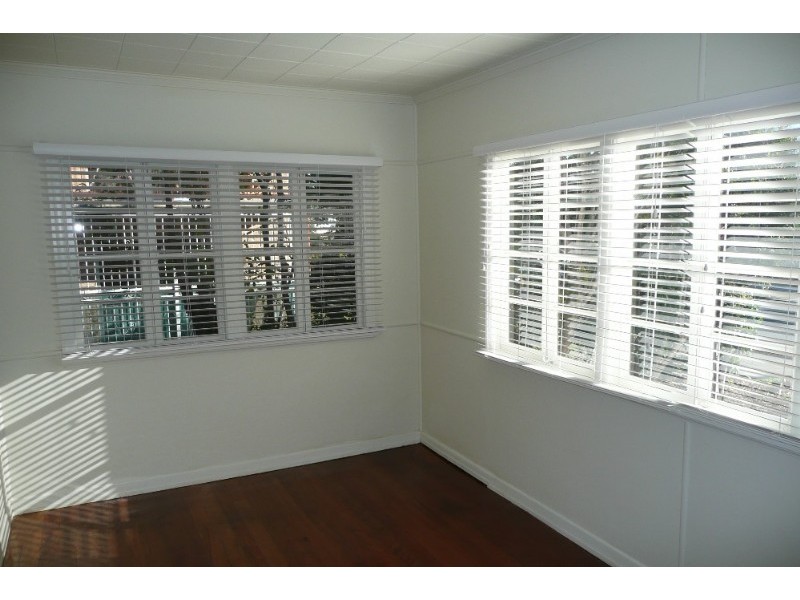 33 Killeen Street, Nundah QLD 4012