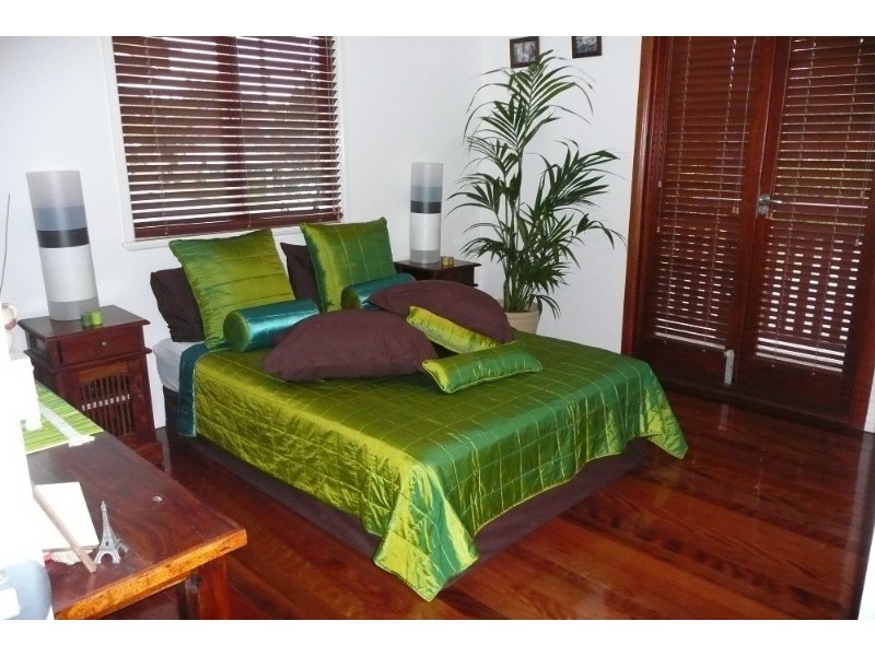 18 Caronga Street, Wavell Heights QLD 4012