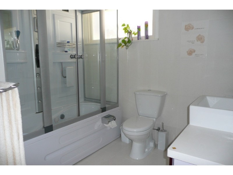 60 Killeen Street, Nundah QLD 4012