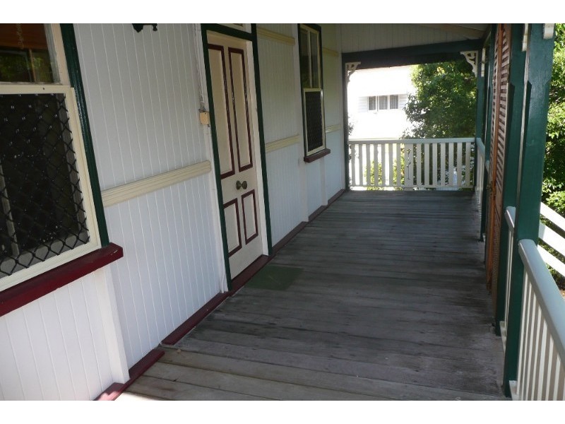 100 Jackson Street, Hamilton QLD 4007