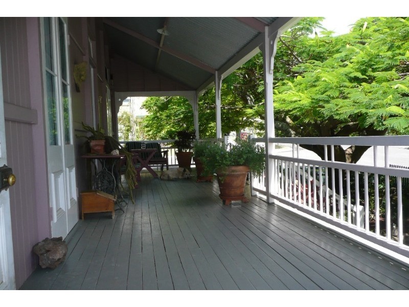 16 Dalziel Street, Nundah QLD 4012