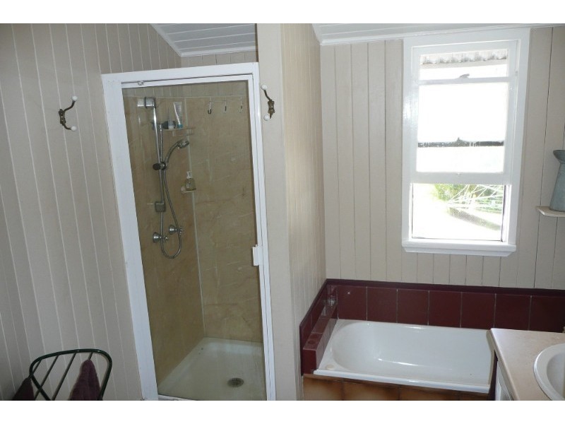 16 Dalziel Street, Nundah QLD 4012