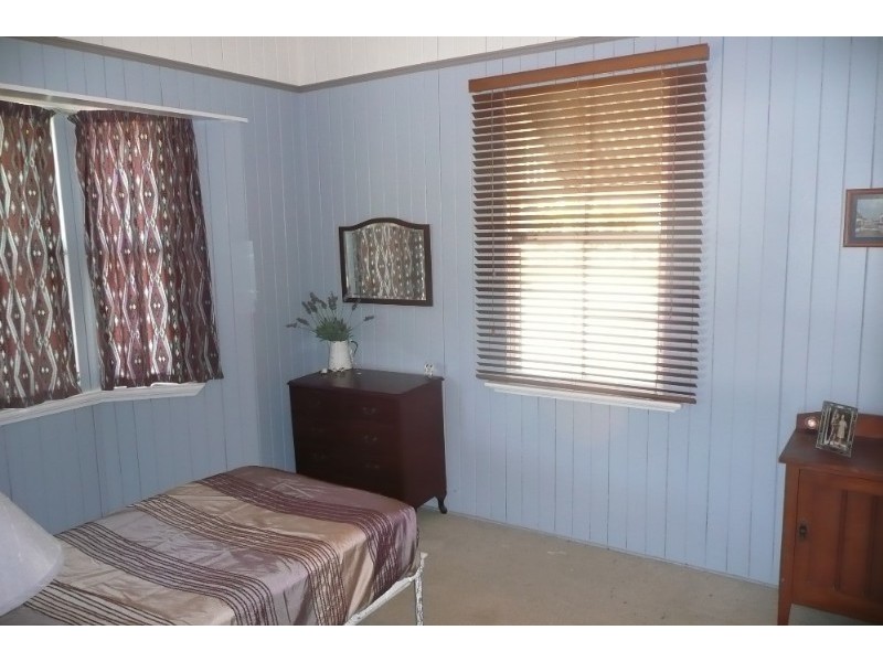 16 Dalziel Street, Nundah QLD 4012