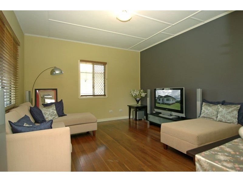 60 Newman Road, Wavell Heights QLD 4012