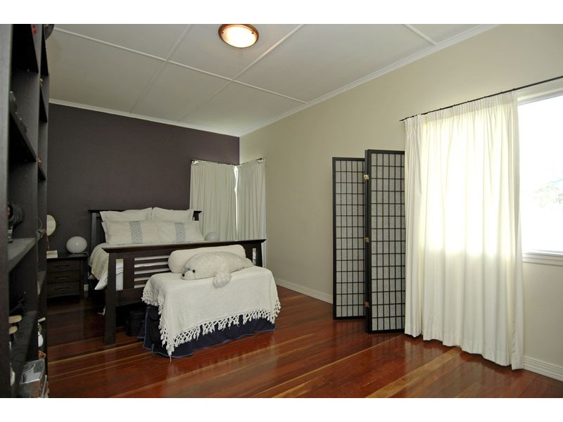 60 Newman Road, Wavell Heights QLD 4012