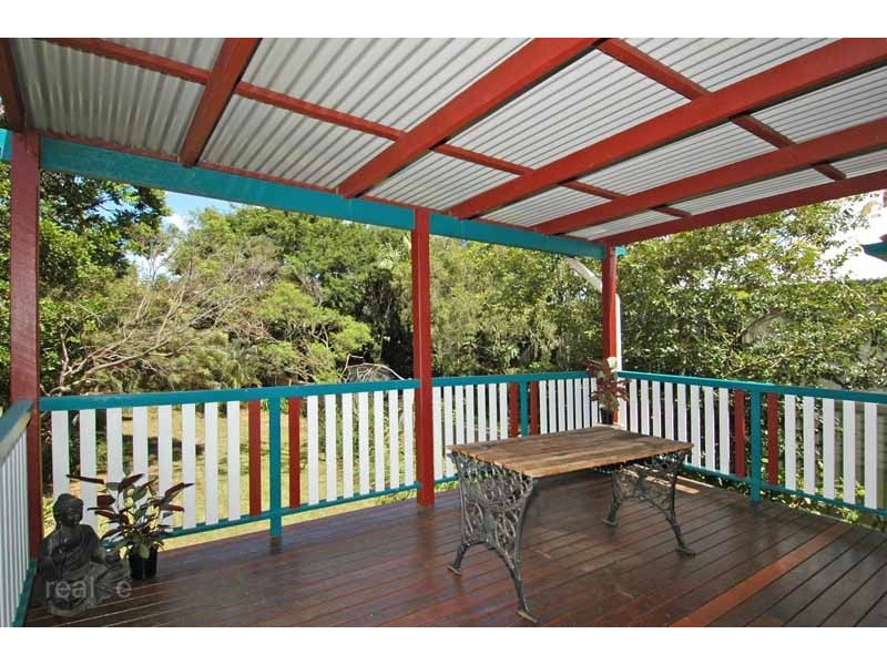 12 Vale Street, Wavell Heights QLD 4012