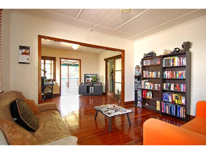 12 Vale Street, Wavell Heights QLD 4012