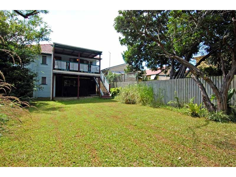 12 Vale Street, Wavell Heights QLD 4012