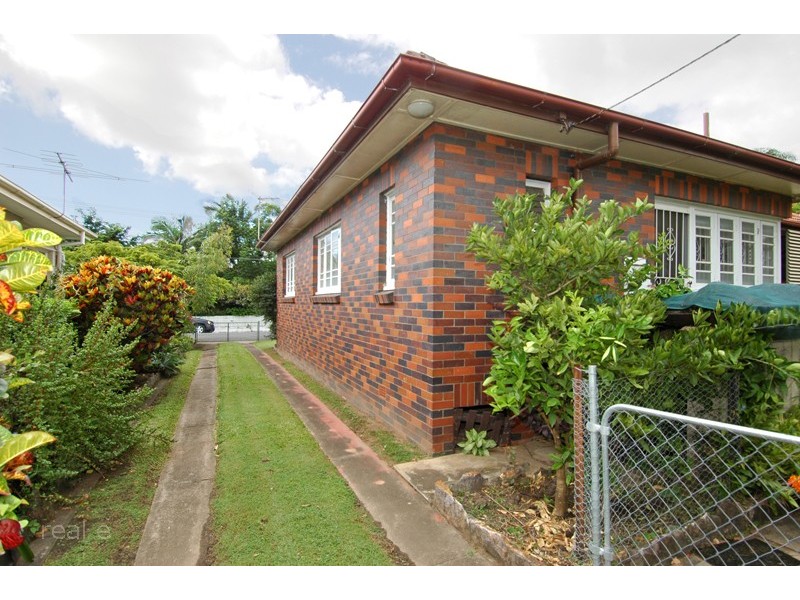 12 Queens Road, Clayfield QLD 4011